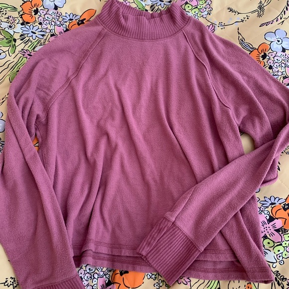 Abercrombie mock top - Picture 1 of 3